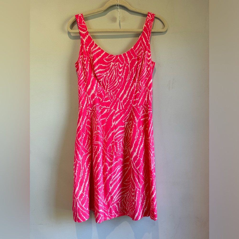 Lilly Pulitzer Neon Pink and White Patterned Sleeveless Dress